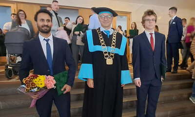 FIIT má nových absolventov doktorandského štúdia